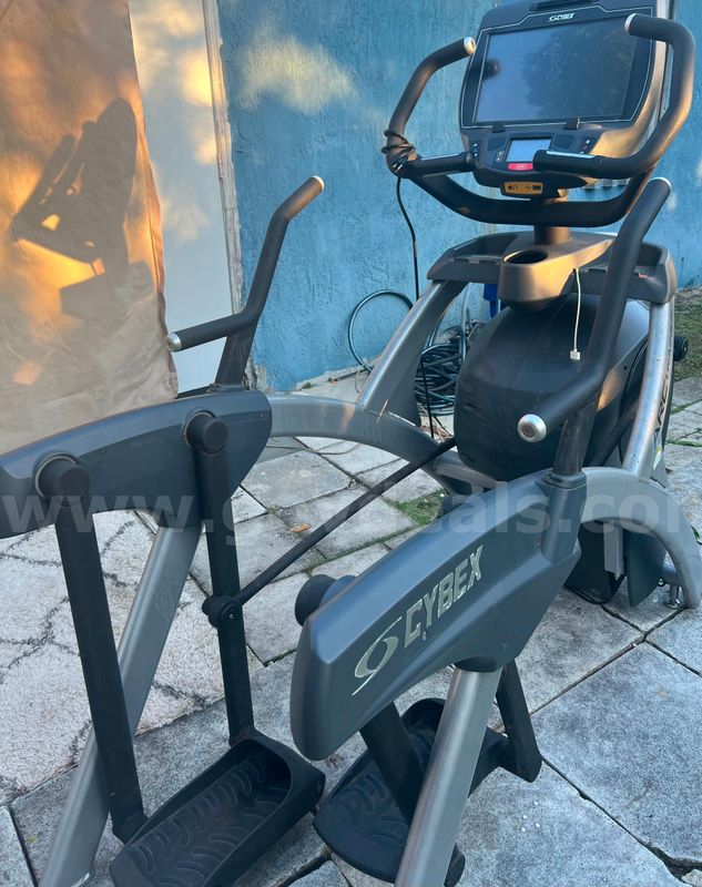 Cybex ARC Trainer