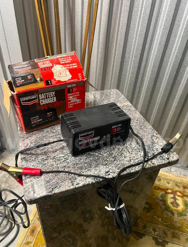 Century Battery Charger 6 & 12 Volt