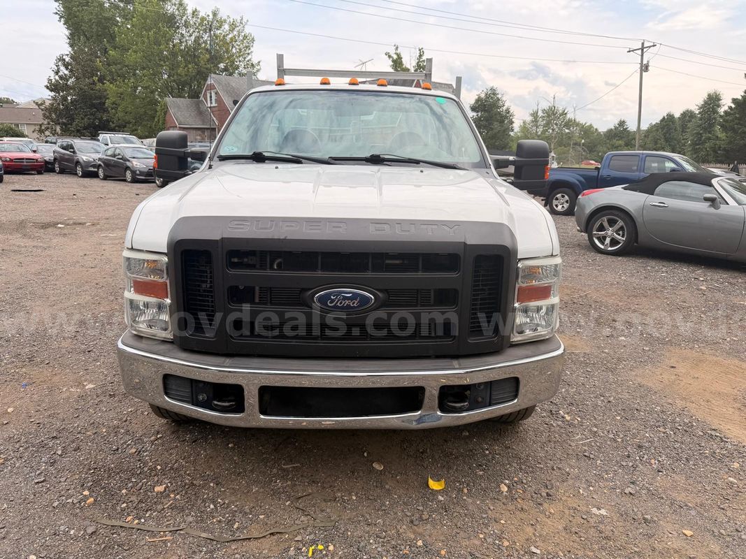 2010 Ford F-250 SD LOW MILES (1 of 12)