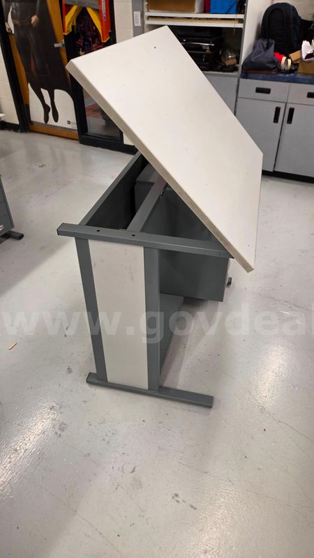 Green Manufacturing Drafting Table
