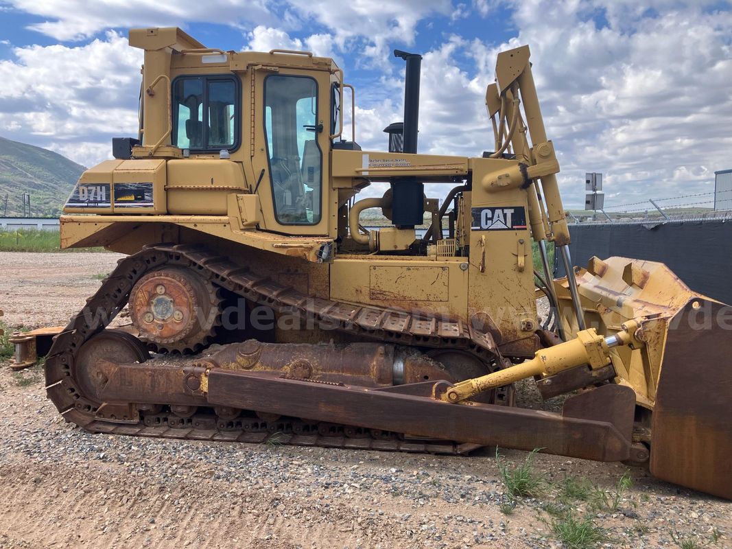 1994 CAT D7H Crawler Dozer – 2,405 Hours