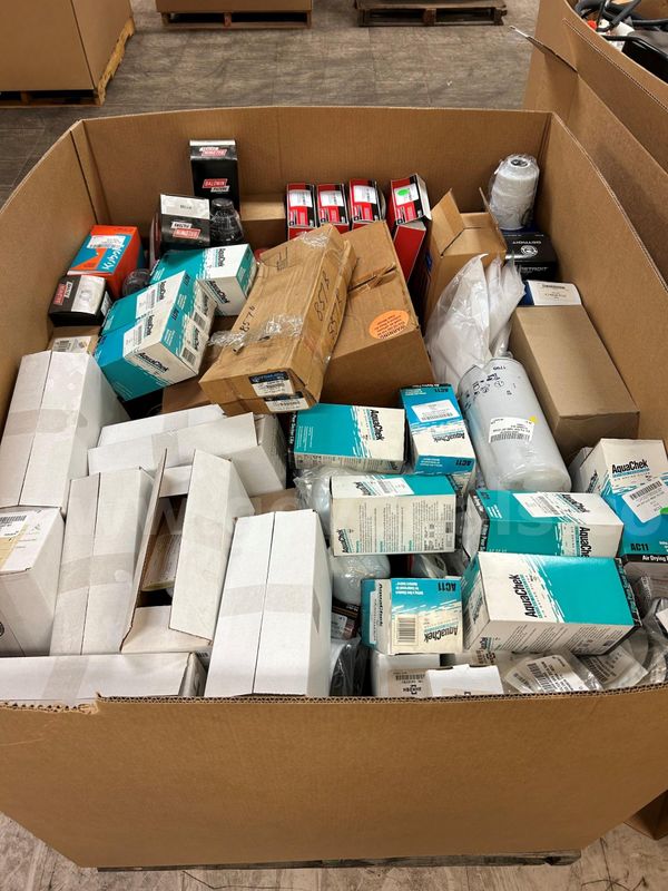 (1) One Pallet of New and Reman Truck Parts
