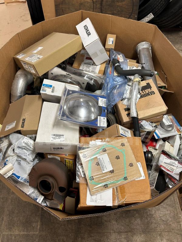 (1) One Pallet of New and Reman Truck Parts