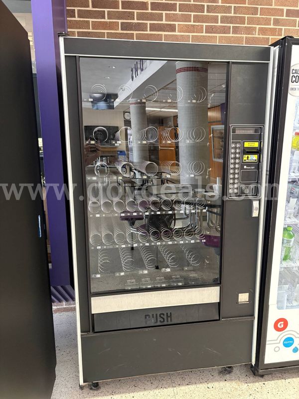 Automatic Products Snackshop 113 Vending Machine