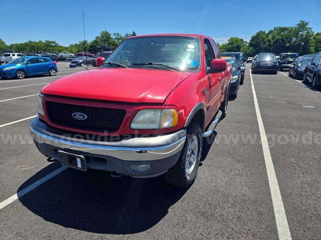 2003 Ford F-150 Lariat SuperCab 4WD LOW MILES!