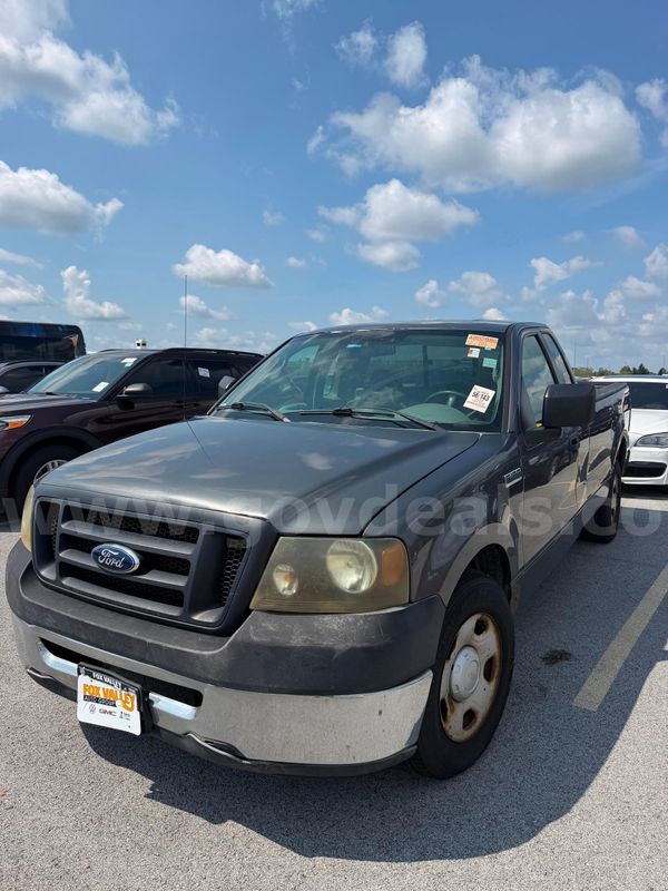 2006 Ford F-150 XL Long Bed 2WD