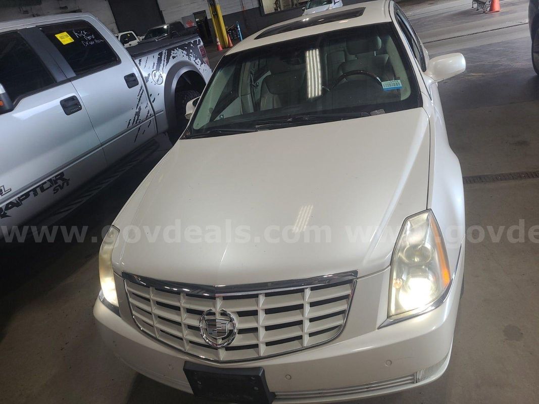 2010 Cadillac DTS
