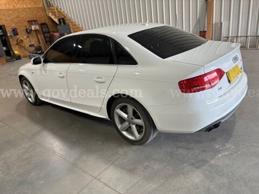 2012 Audi A4 4-Door Sedan