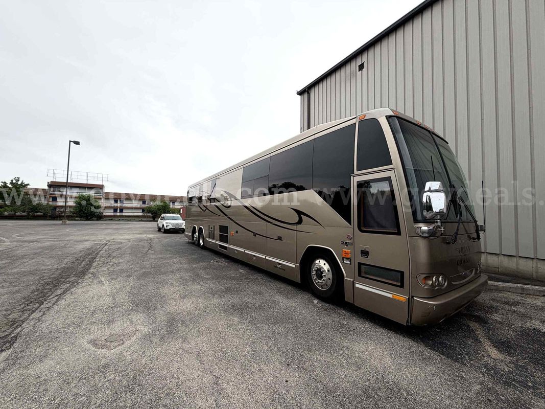 2003 Prevost Bus
