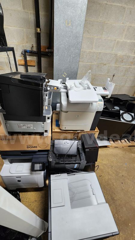 Lot of Miscellanous Loose Computers and Misc Devices (iMacs, Projectors, Cams, Keyboards and Cables)