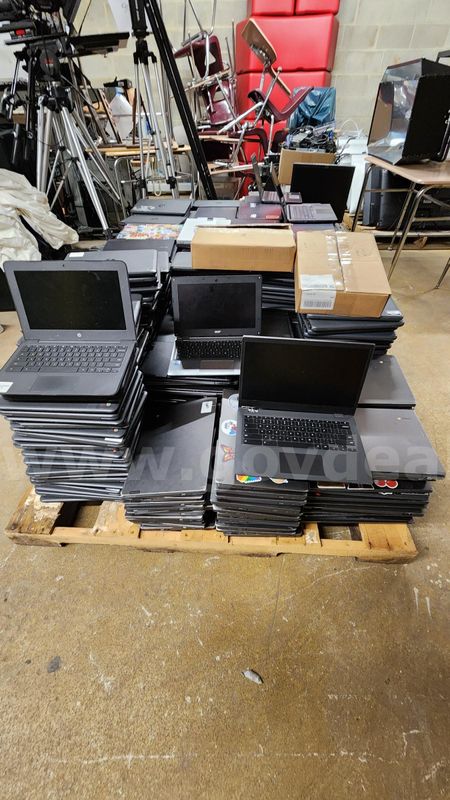 Lot of 599 Miscellaneous Chromebooks