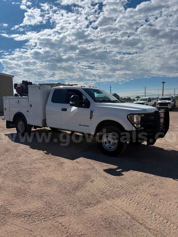 2018 Ford F-350 SD XL SuperCab 4WD 6.7 Diesel service body