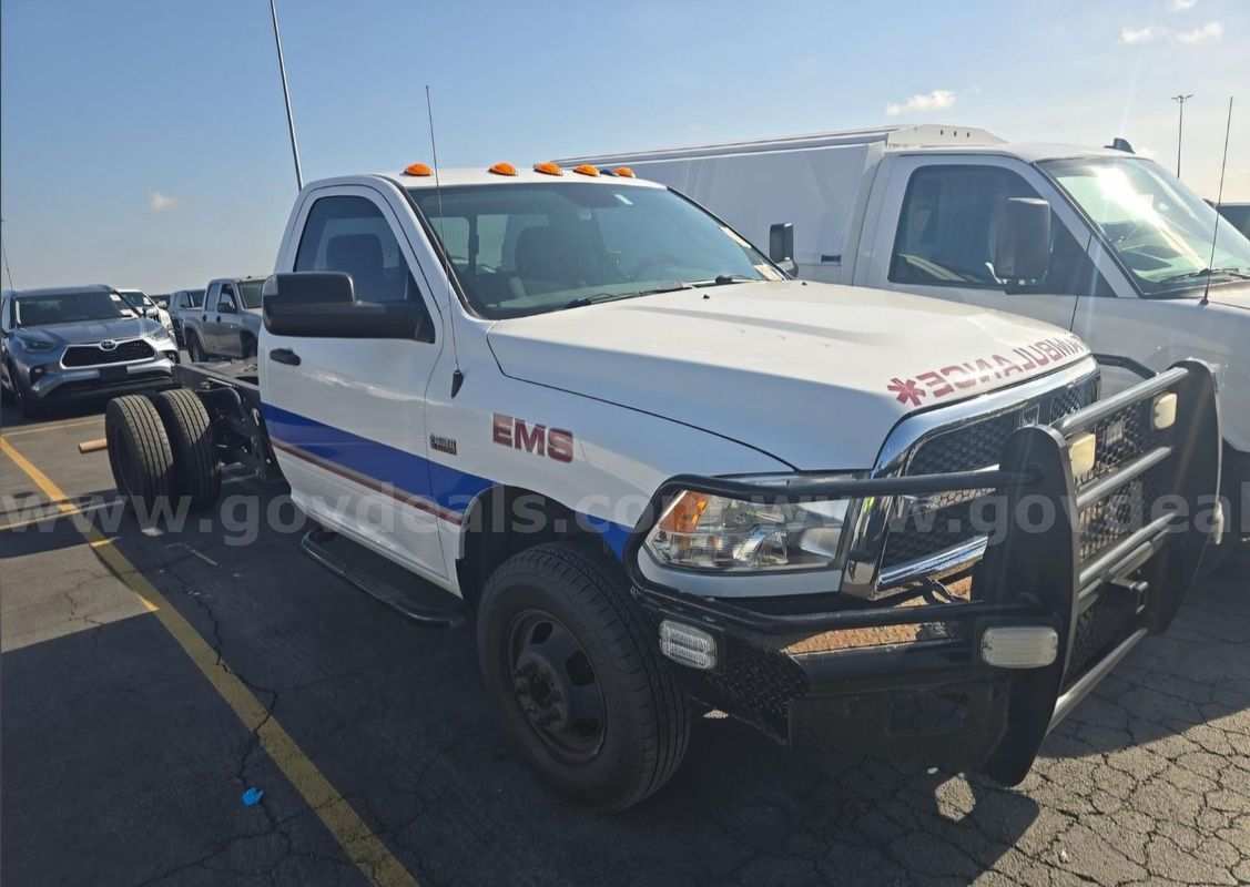 2018 RAM 3500 CAB AND CHASSIS SINGLE CAB