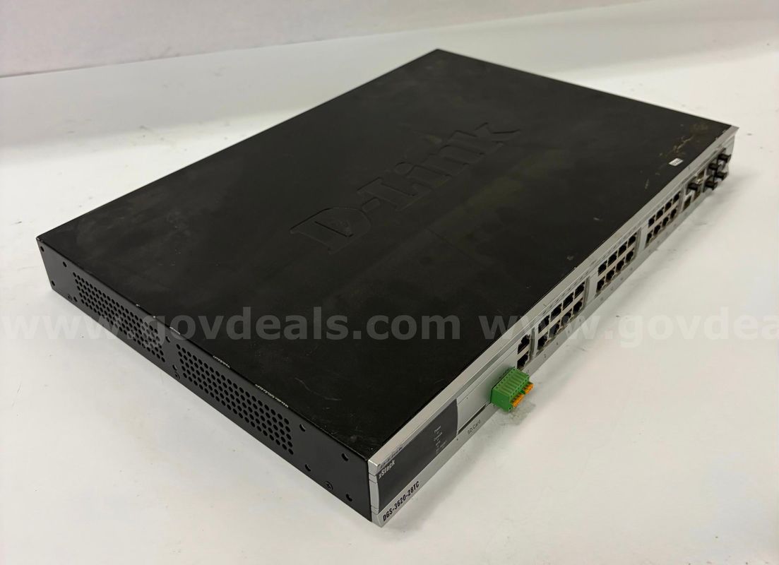 D-Link DES-3620-28TC Managed Network Switch – Power Tested – Factory Reset – No Admin Lock