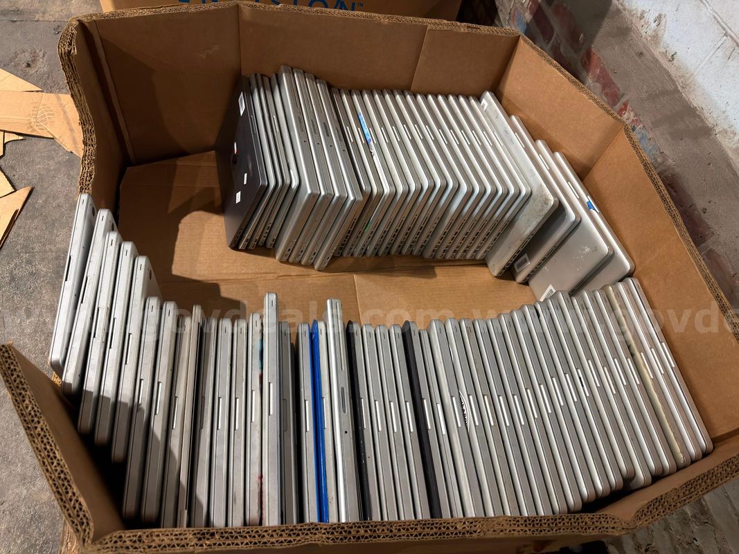 295 Apple Laptops MacBook A1278 A1466 A1502 A1398 A1286 A1465