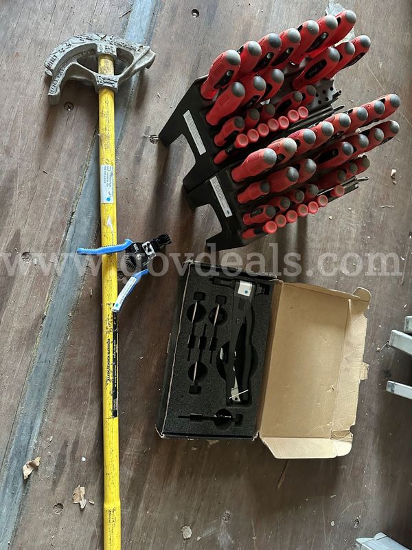 Hand Tools (2 Screwdrivers sets, Wire cut Stripper, Hand plier, Pipe bender)