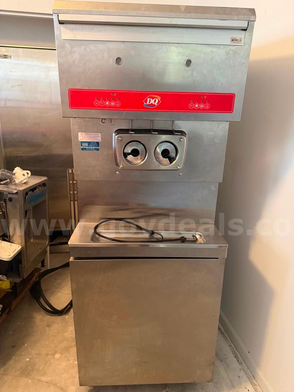 TAYLOR 8756-33 TWIN-TWIST COMMERCIAL SOFT SERVE MACHINE 2014 WORKING – SHIPPING AVAILABLE