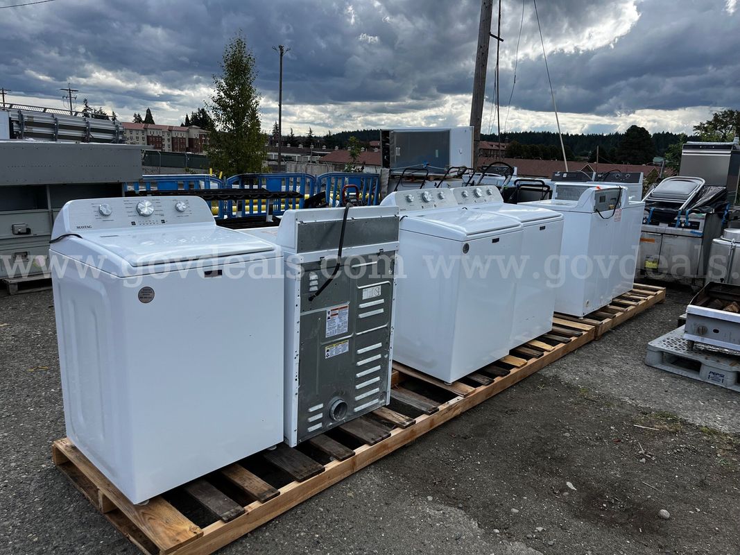 Lot (6) Laundry Appliances - NON-OPERATIONAL/ PARTS/ REPAIR