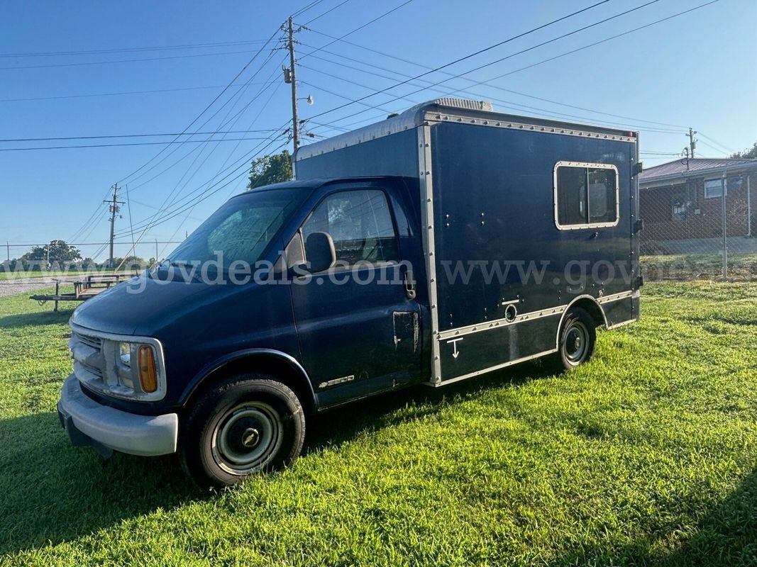 2002 Chevrolet Express