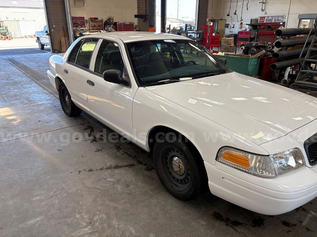 2002 Ford Crown Victoria