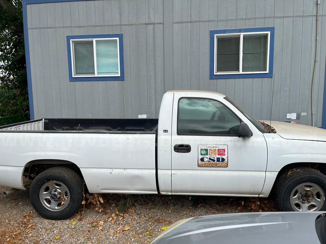 2004 GMC Sierra 1500 Long Bed 2WD