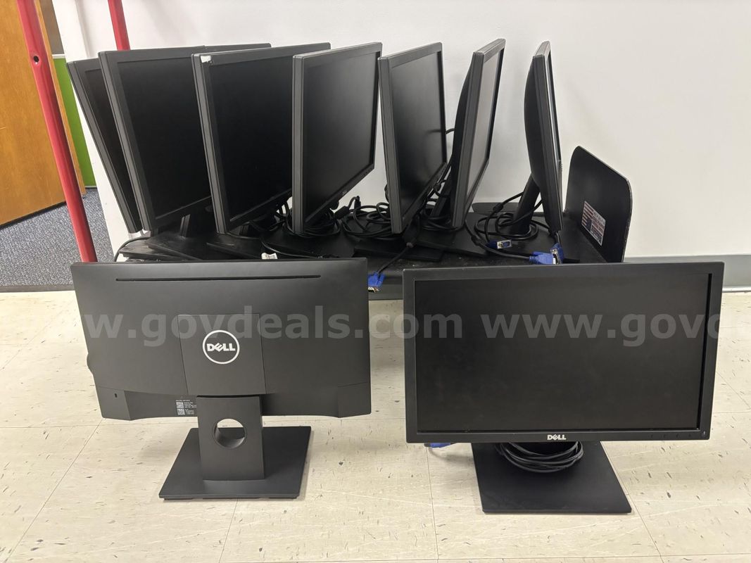 9x Dell 19" Monitors