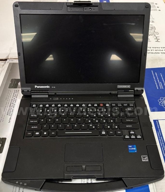 3x Panasonic Z55, 1x HP Elitebook