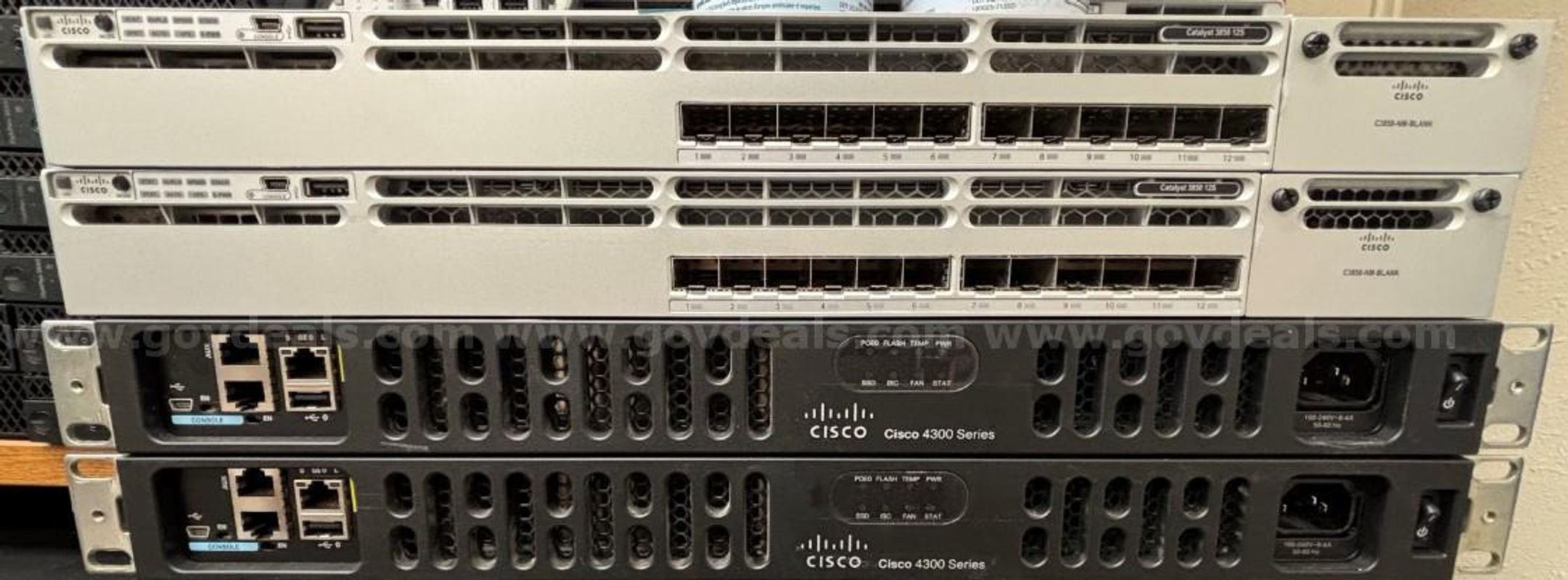 17x Cisco Routers, various models