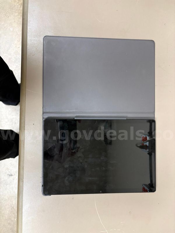 1x Samsung SM-X200 Tablet