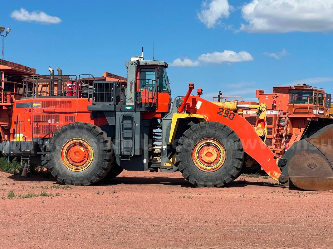 2008 Komatsu WA900-3E0 Wheel Loader