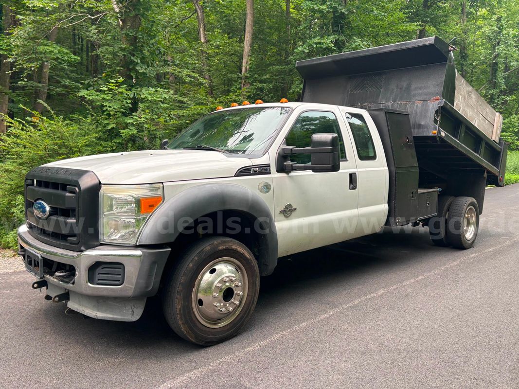 Ford F-550 4x4 Dump Truck Diesel