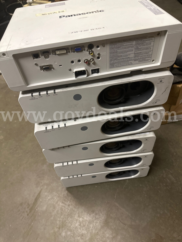 A lot of 6 Panasonic PT-FW430U WXGA LCD Projector