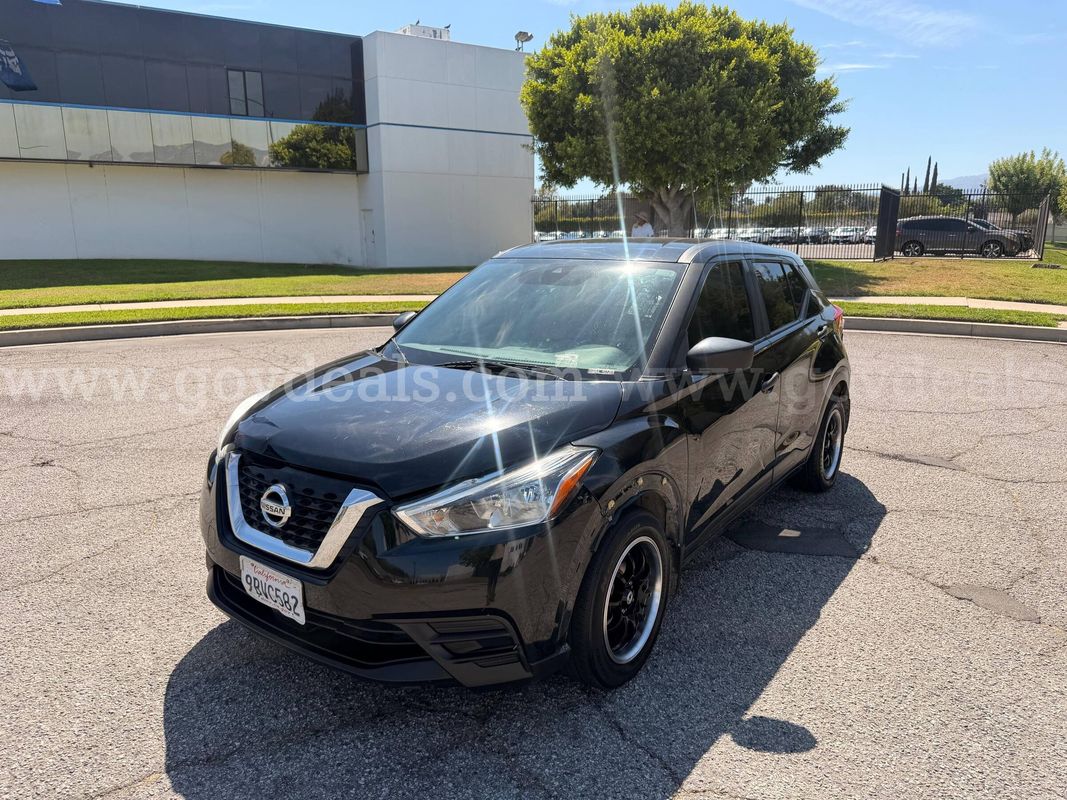 2020 Nissan Kicks S