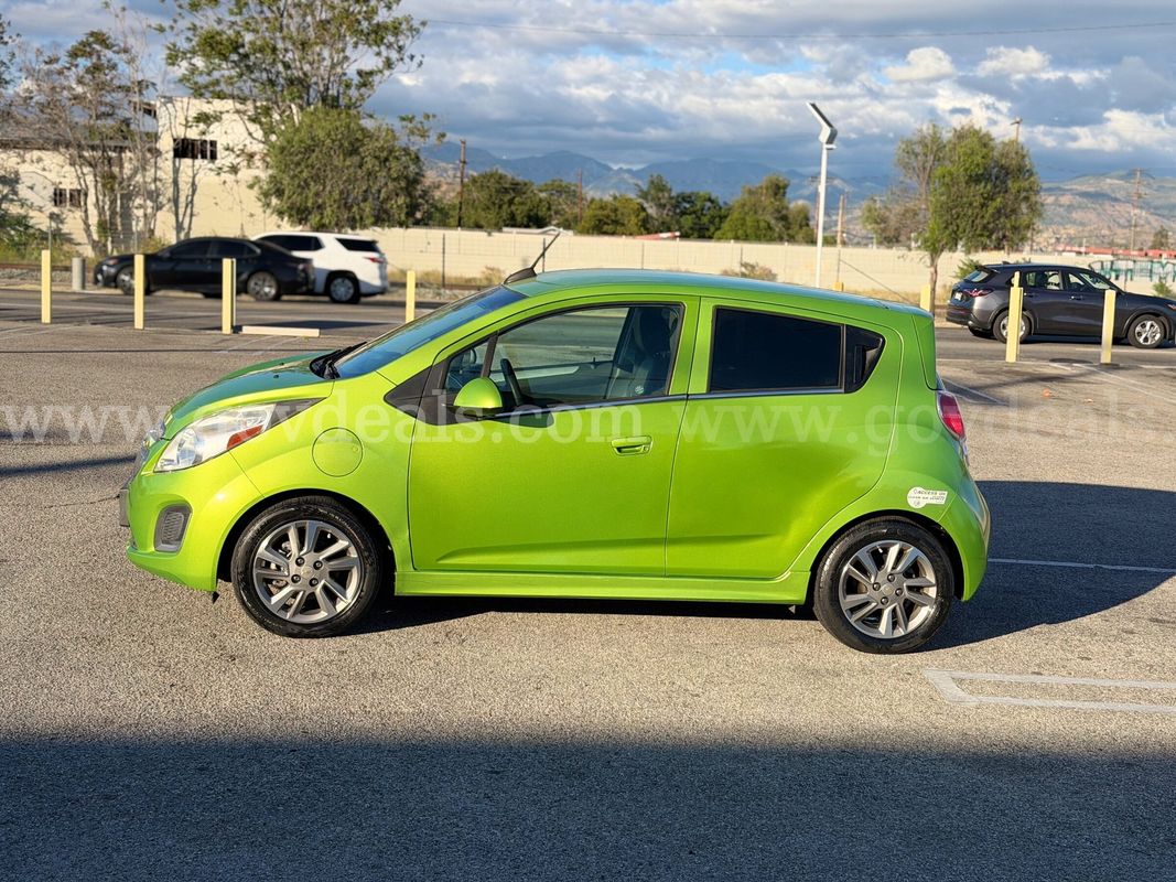 2015 Chevrolet Spark EV 2LT (1 of 12)