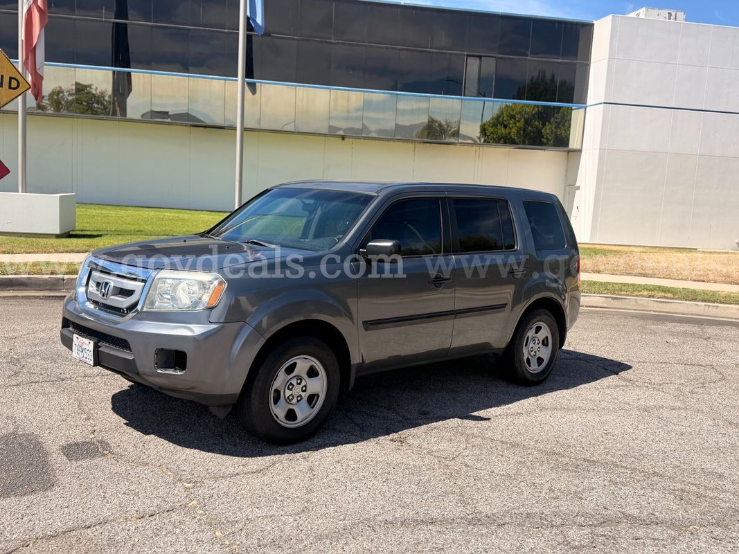 2011 Honda Pilot LX 2WD 5-Spd AT