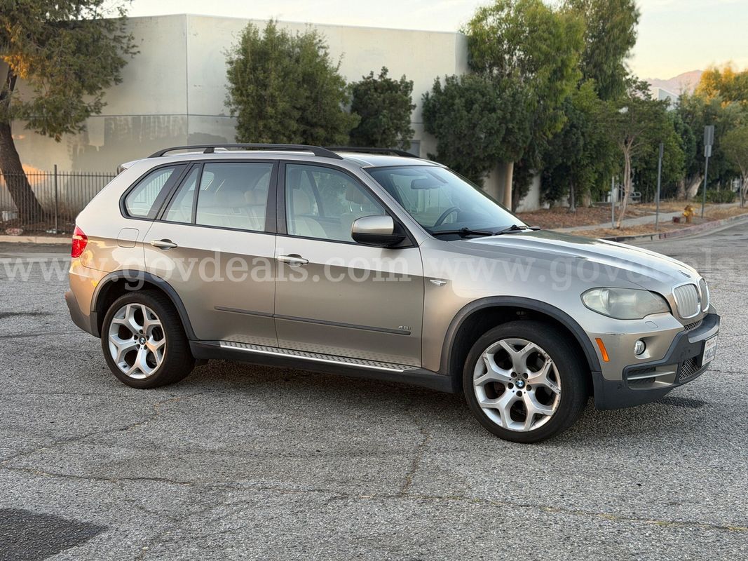 2008 BMW X5 4.8i