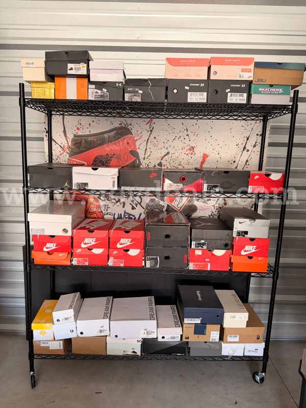 Apparel: "Boxed Shoes" (AUG 011-069X- Nike Legends Collection)