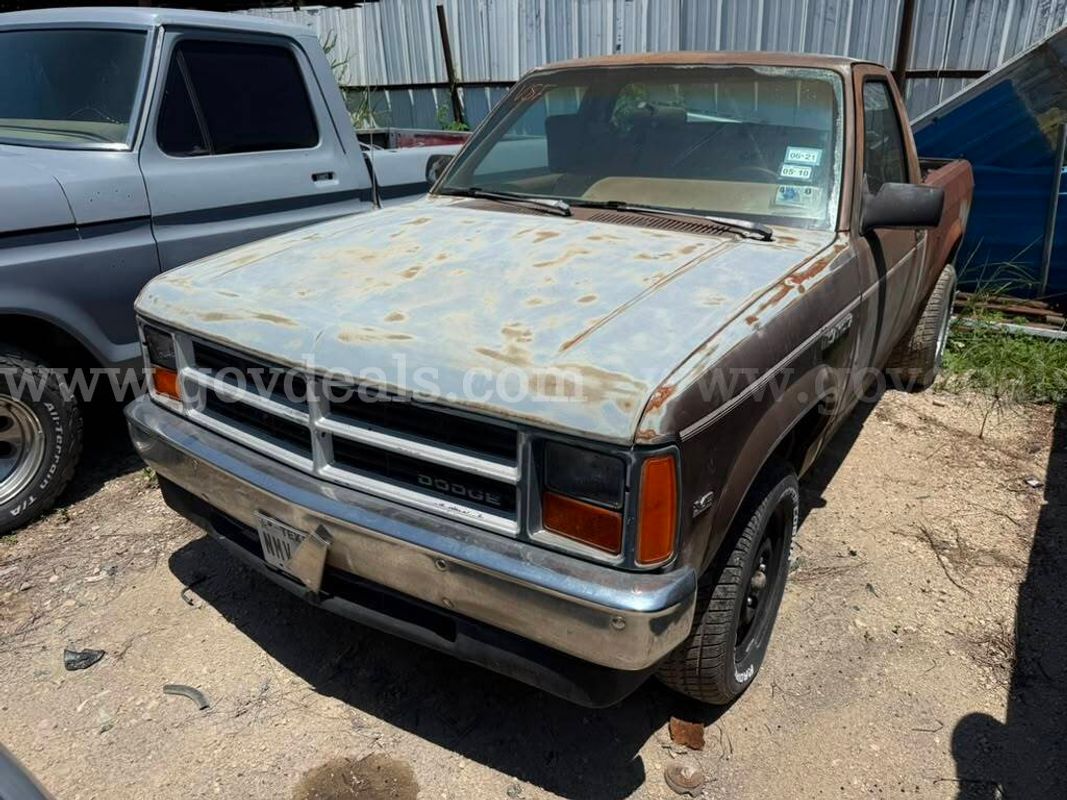 1987 Dodge Dakota