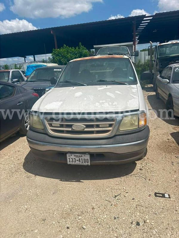 2003 Ford F-150 XL 2WD