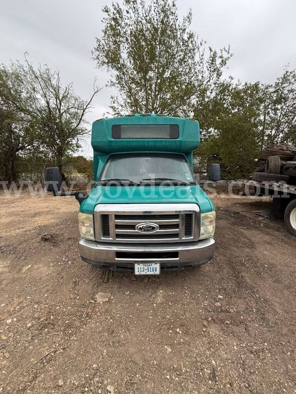2015 Ford Econoline E450