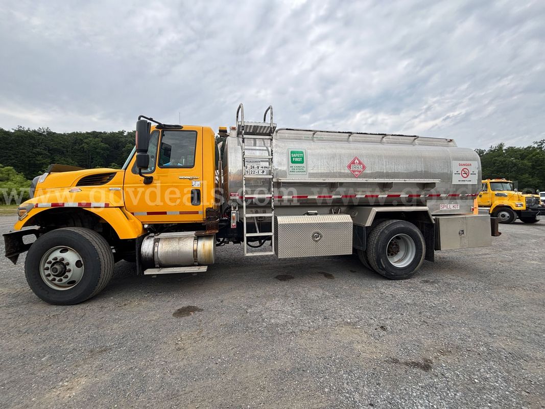 2008 International 7400 Fuel Truck