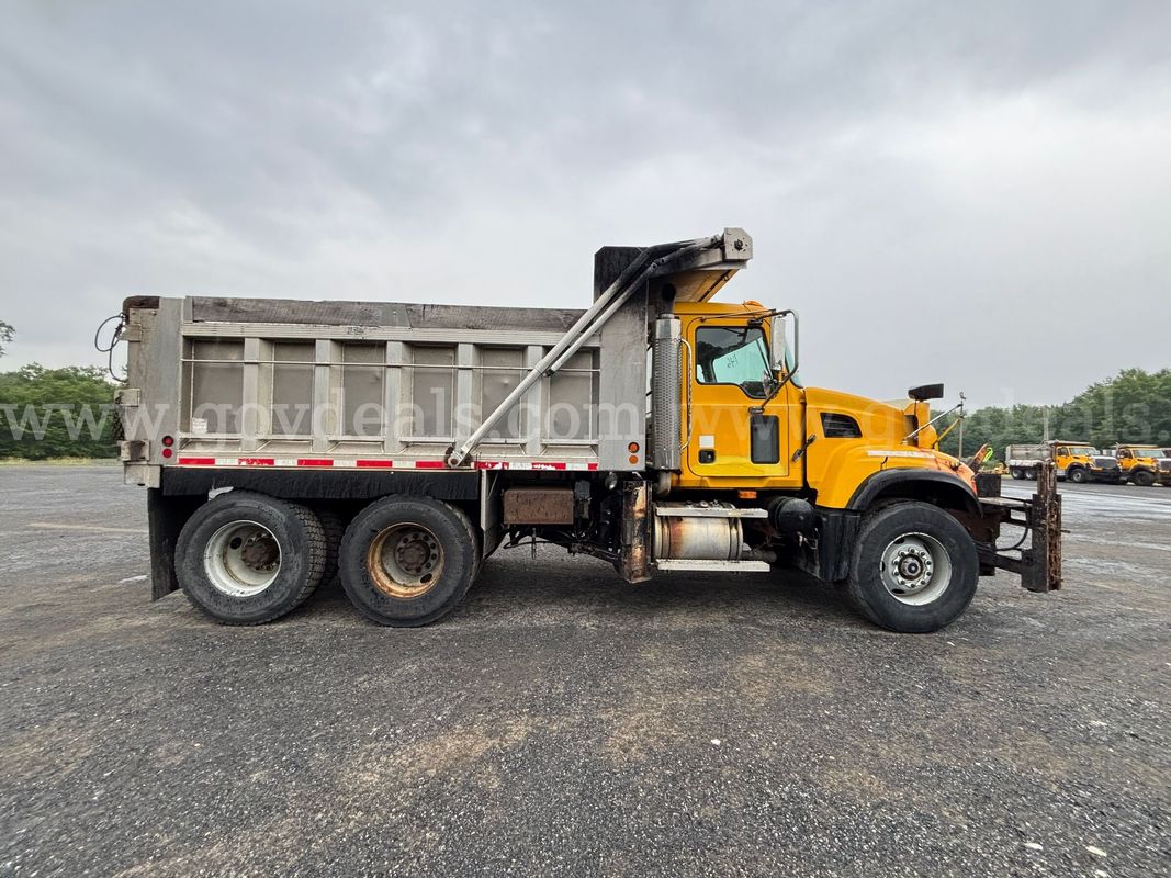 2005 Mack CV713 Granite Tandem Axle Dump Truck
