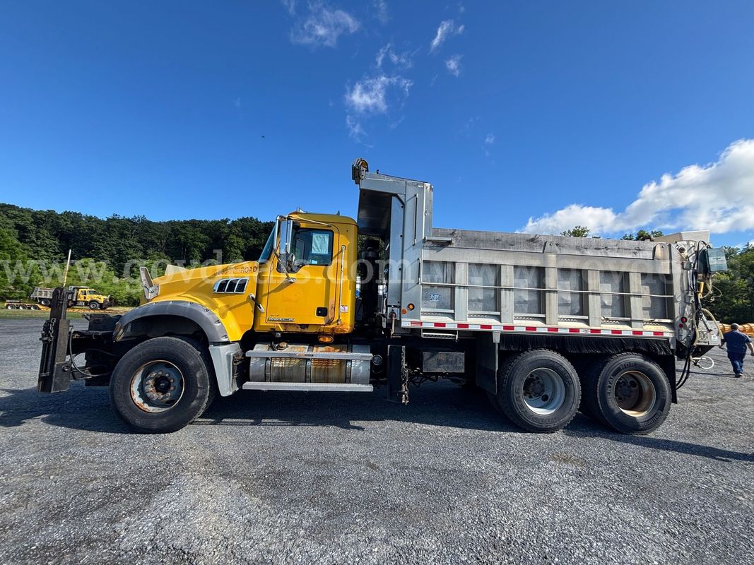 2010 Mack GU713 Tandem Axle Dump Truck- WITH SPREADER