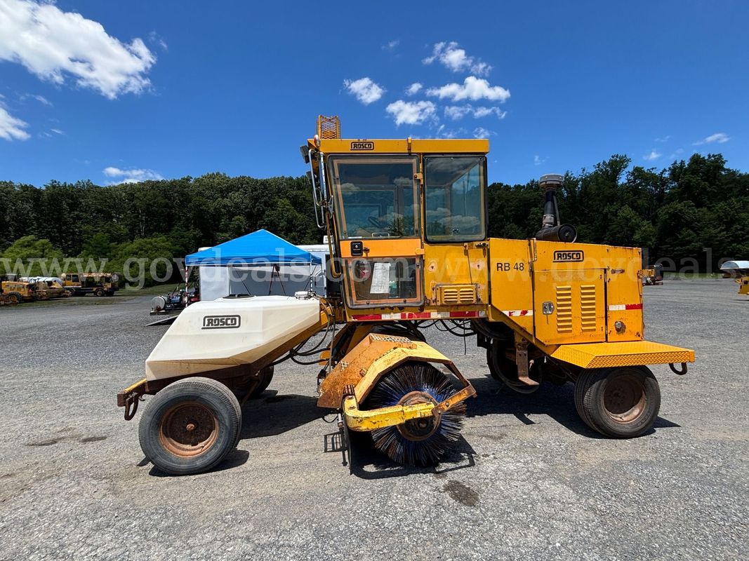 1997 Rosco RB‑48 Broom / Sweeper