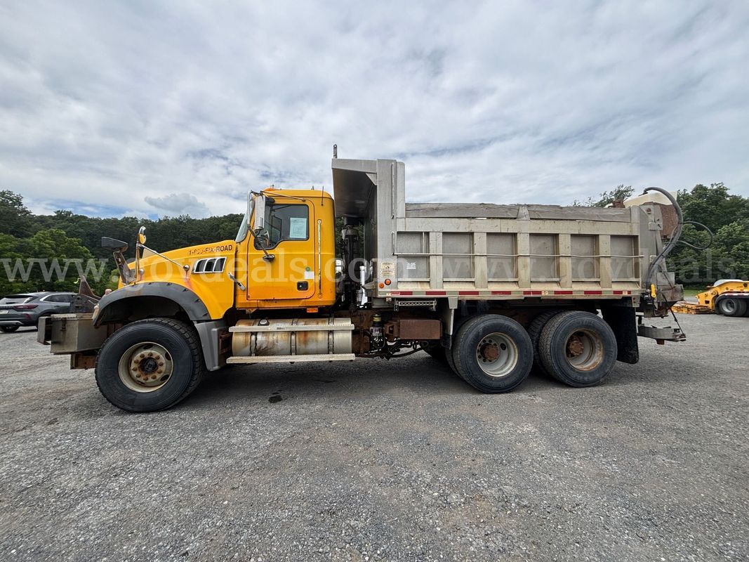2008 Mack GU713 Cab‑Behind‑Engine Tandem Dump Truck w/ Snow Equipment