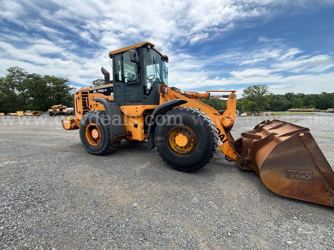 2010 Hyundai HL740‑9 Wheel Loader – Runs Well