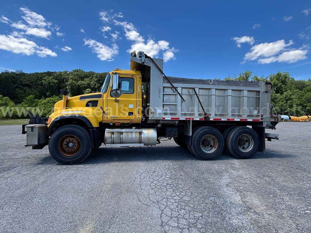 2007 Mack CV713 Granite Tandem Dump Truck w/ Spreader