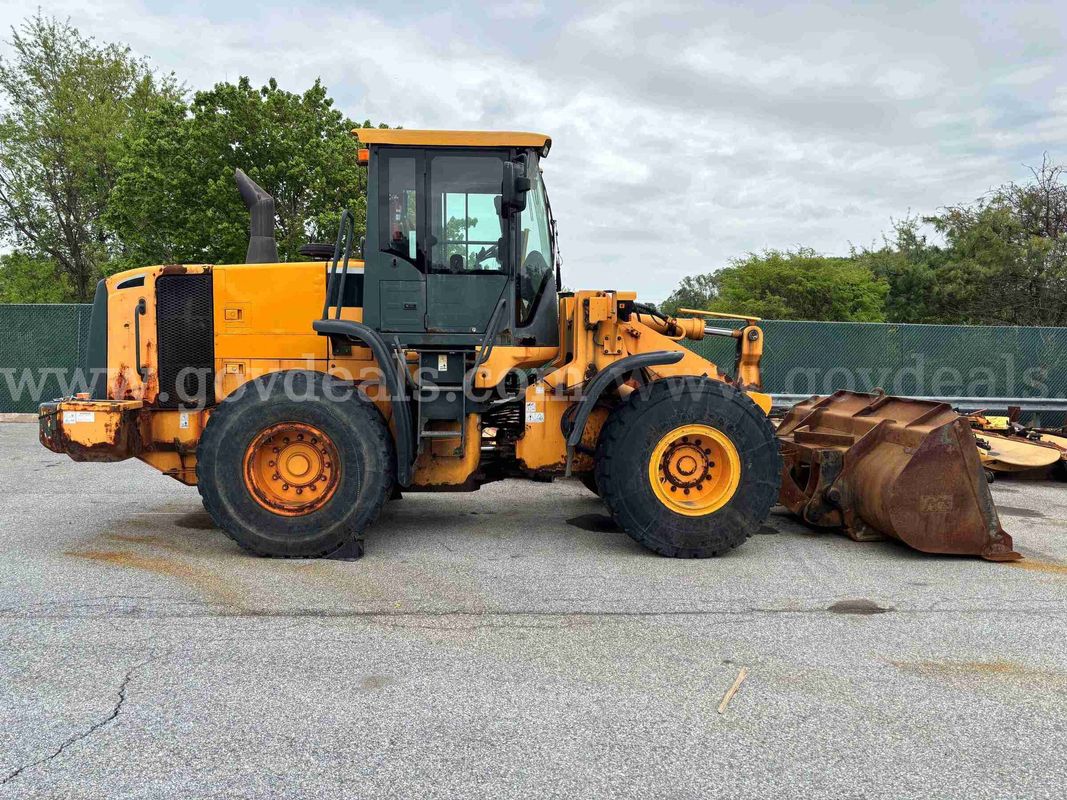 2011 Hyundai HL757‑9 Wheel Loader