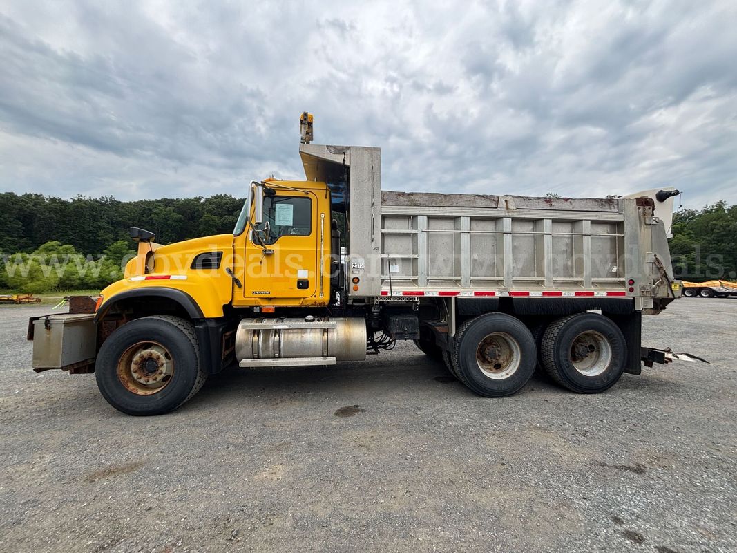 2007 Mack CV713 Granite Tandem Dump Truck w/ Plow & Spreader