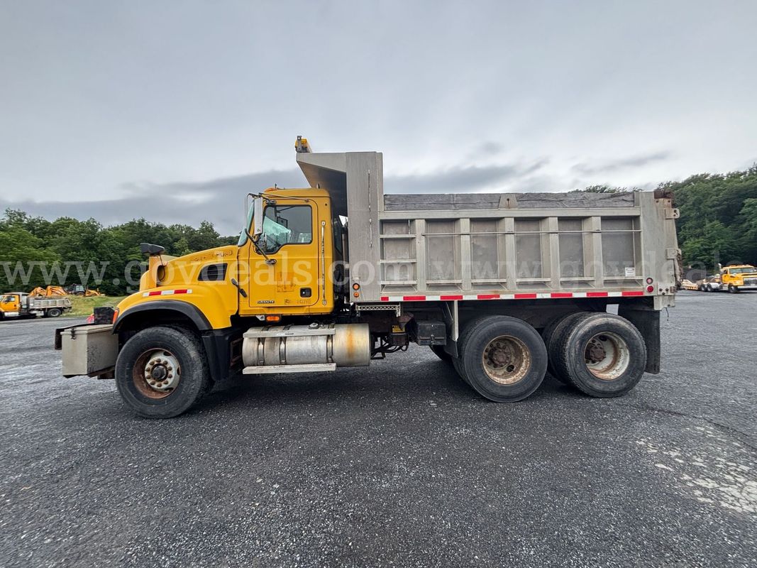2006 Mack CV713 Granite Tandem Dump Truck w/ Plow & Spreader